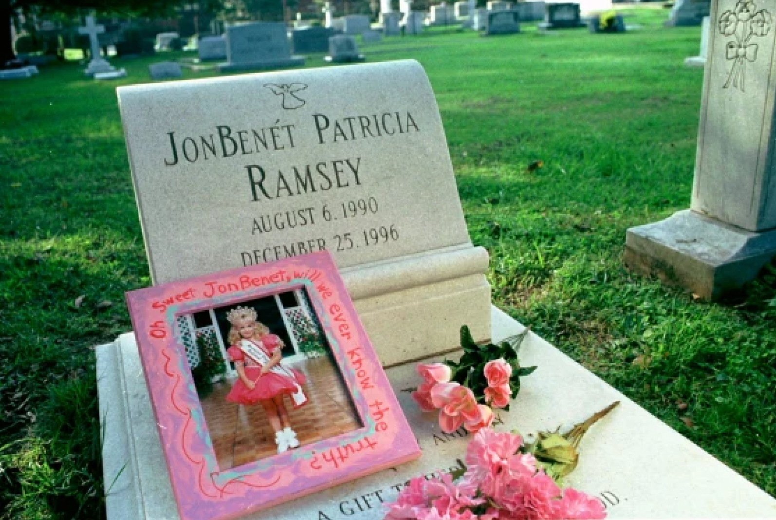 Grave of Jonbenet Ramsey in Georgia